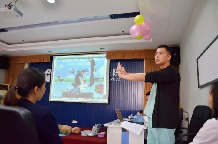 全院心肺復蘇培訓……緊急情況，愿我們都能救人一命